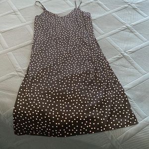 NWT Ladies polka dot v neck dress size medium